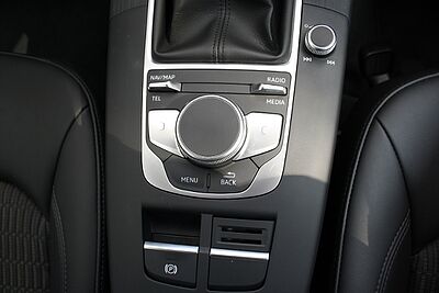 Audi A3 Sportback 1.5 TSI Design Navi, Xenon, AHK