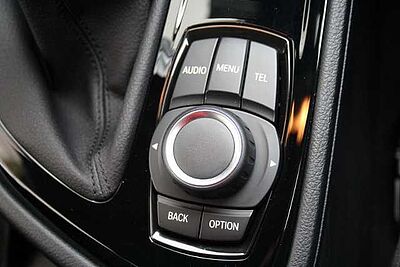 BMW 218 Active Tourer Bluetooth, Parkhilfe