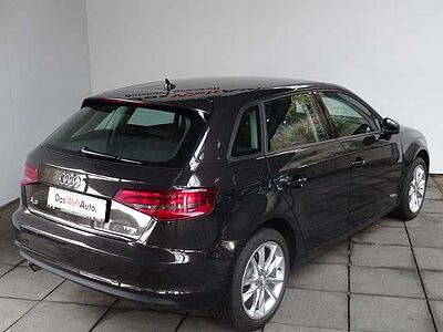 Audi A3 Sportback 1.2 TSI Attraction Parkhilfe,Sitzhz