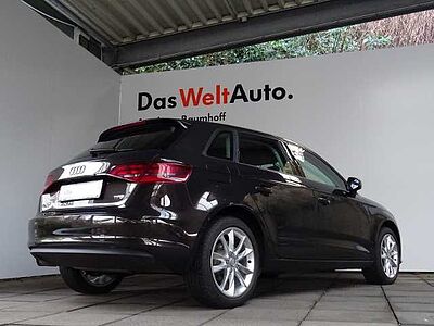 Audi A3 Sportback 1.2 TSI Attraction Parkhilfe,Sitzhz