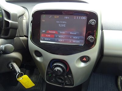 Toyota Aygo 1.0 VVT-i x-play touch Kamera