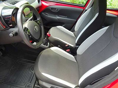 Toyota Aygo 1.0 VVT-i x-play touch Kamera