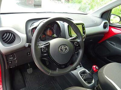 Toyota Aygo 1.0 VVT-i x-play touch Kamera