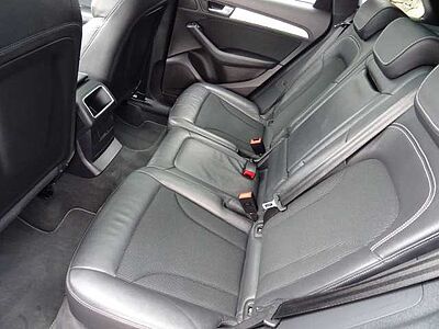 Audi Q5 2.0 TDI Ultra S-Line Navi, AHK, Pano, 19'
