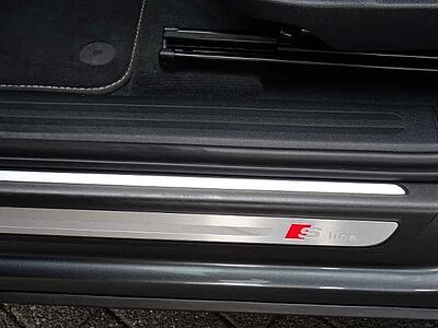 Audi Q5 2.0 TDI Ultra S-Line Navi, AHK, Pano, 19'