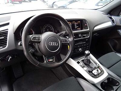 Audi Q5 2.0 TDI Ultra S-Line Navi, AHK, Pano, 19'
