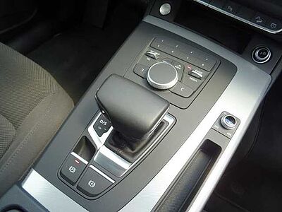 Audi Q5 2.0 TDI Design Quattro S-Tronic elektr. Sitze