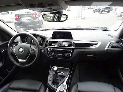 BMW 1er 118 Sport Line Leder, Navi, LED's