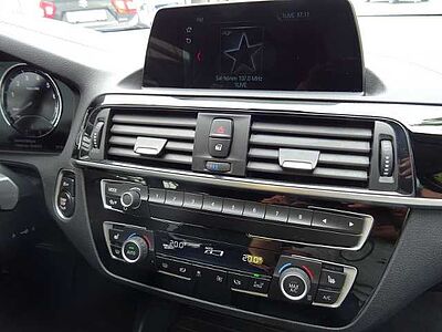 BMW 1er 118 Sport Line Leder, Navi, LED's