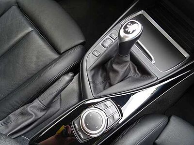 BMW 1er 118 Sport Line Leder, Navi, LED's