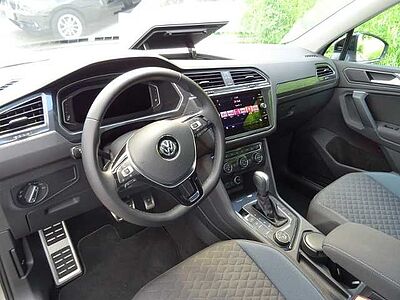 Volkswagen Tiguan 2.0 TDI DSG IQ.DRIVE 4Motion Pano