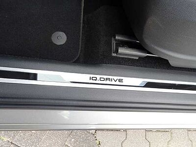 Volkswagen Tiguan 2.0 TDI DSG IQ.DRIVE 4Motion Pano