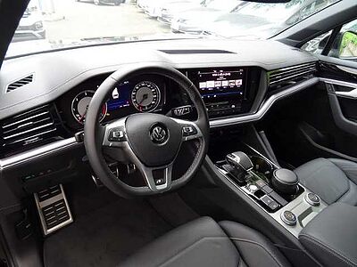 Volkswagen Touareg 3.0 TDI DSG 4Motion R-Line 21', Matrix
