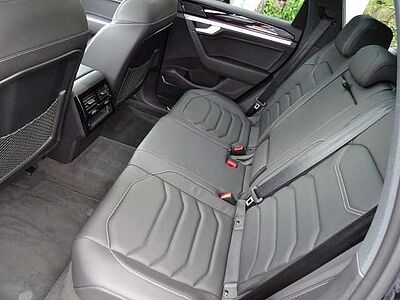 Volkswagen Touareg 3.0 TDI DSG 4Motion R-Line 21', Matrix