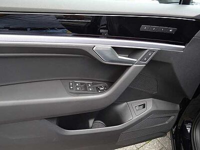 Volkswagen Touareg 3.0 TDI DSG 4Motion R-Line 21', Matrix