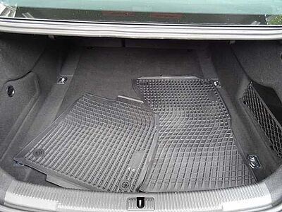 Audi A6 2.0 TDI S-Tronic S-Line 20', Teilleder
