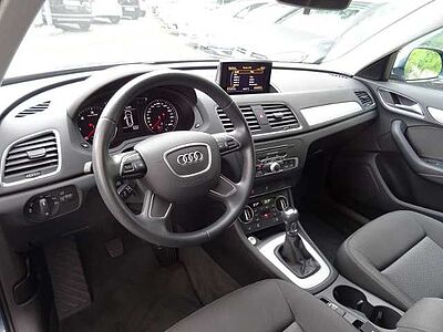Audi Q3 2.0 TDI Xenon, Bluetooth, Sitzhzg.