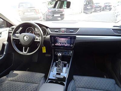 SKODA Superb 2.0 TDI DSG Style Pano, AHK, Kamera