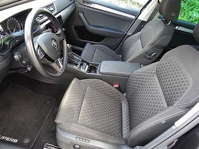 SKODA Superb 2.0 TDI DSG Style Pano, AHK, Kamera